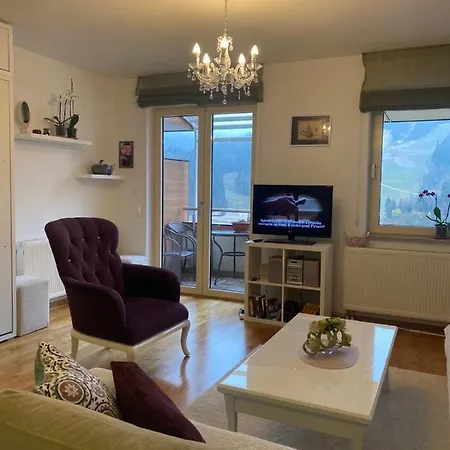 Pine Apartment