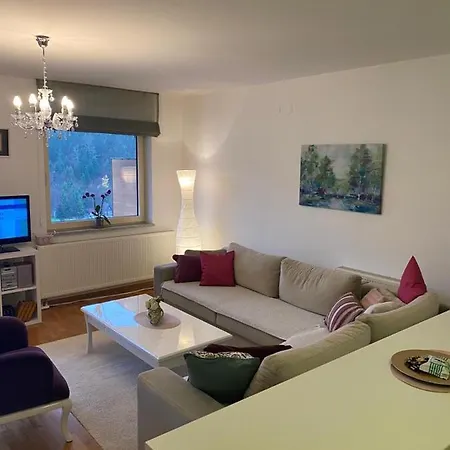 Apartment Pine *